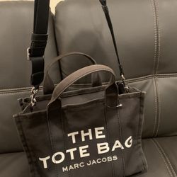 Marc Jacobs Canvas Medium Tote Bag (faded Black)