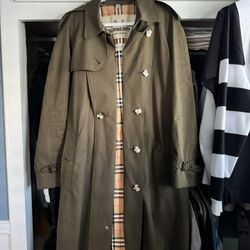 Burberry Trench Coat Size L-XL