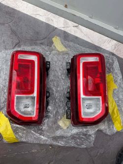 2021-2026 Ford Bronco Tail light set OEM