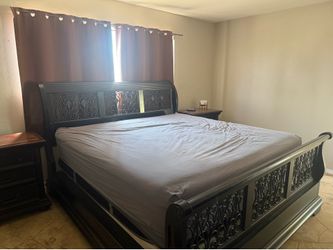 Cal King bedroom set