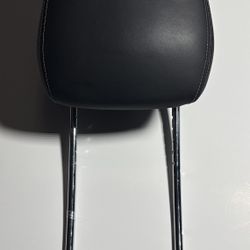2010-2016 Mercedes-Benz E350 E550 Coupe Left or Right Headrest Black White Stitch