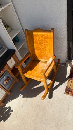Kids rocking chair