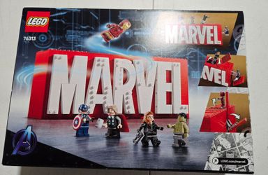 LEGO Marvel: MARVEL Logo & Minifigures Building Toy