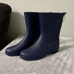 Rain Boots Size 5