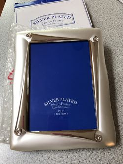 New 5x7 sliver photo frame