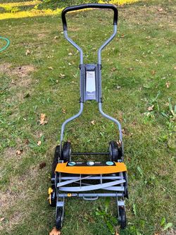 Reel Mower 18”