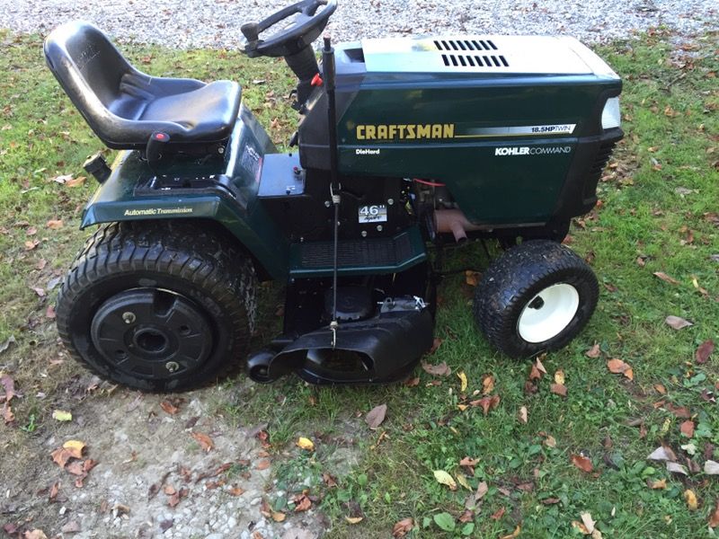 Craftsman gt 6000 46 inch cut garden tractor for Sale in Wellsburg