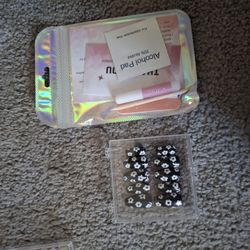 Reuseable press on nails