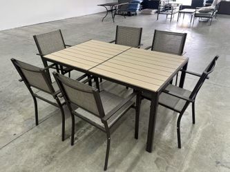 New, 7 Pieces Outdoor Dinning Set