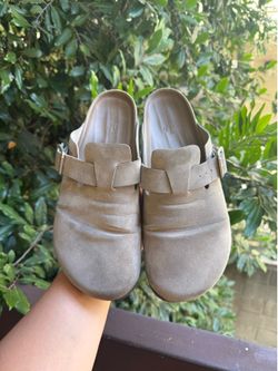 Universal Thread Women’s Clogs