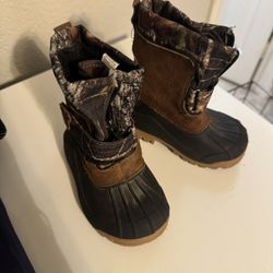 Toddler Winter/rain Boots Size 6.0 