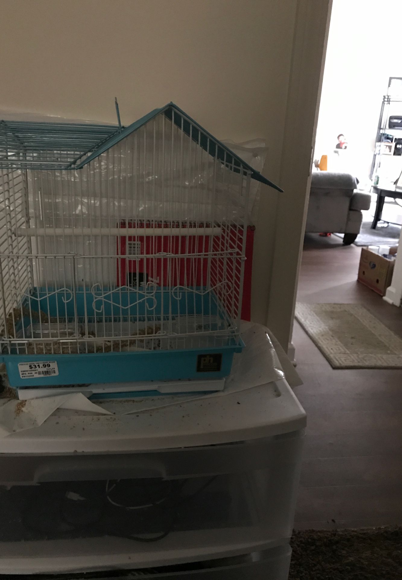 Parakeet and Cockatiel bird cage firm on price