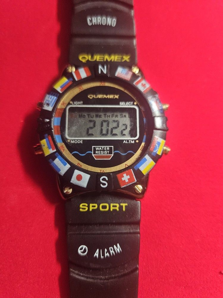 Quemex Digital Watch