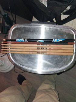 6 drum sticks 2 pair vic firth 85a and 4a