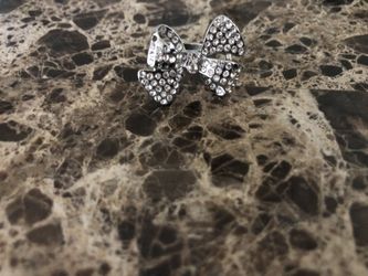Diamond bow shape ring size 5