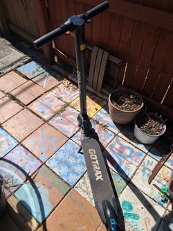 Go trak Electric scooter