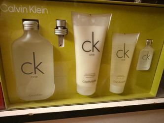 Calvin Klein CK One Gift Set