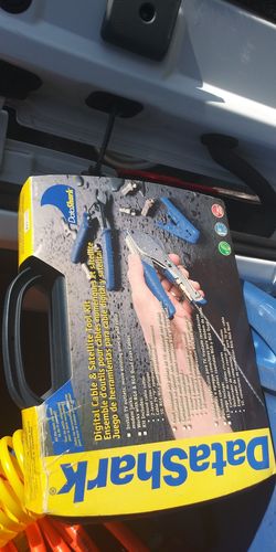 A,DATA SHARK DIGITAL CABLE AND SATELLITE TOOL KIT