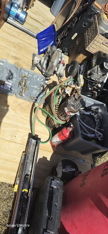 Trailer Tools lot