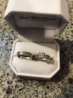 Engagement and wedding ring set 1.5 CTTW