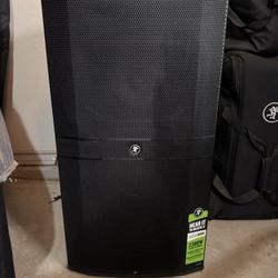Mackie DRM-(contact info removed)W Powered Loudspeaker – Excellent Condition w/ Cover – $999