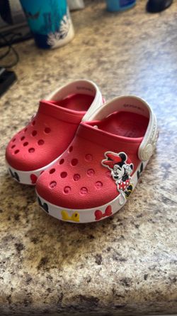 Baby crocs