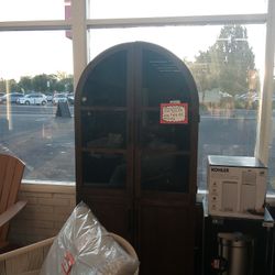 Amira Cabinet 