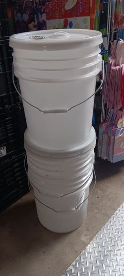 5 Gal. Buckets