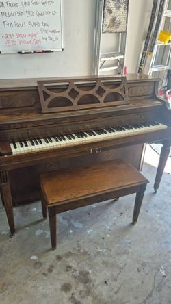 Free free free! Piano