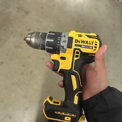 20V MAX  XR Cordless Brushless Compact 1/2 in. Drill/Driver