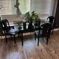 Dinning Table