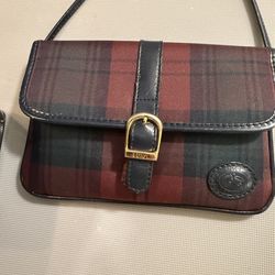 This vintage Luigi Women's crossbody bag is a 90's Italian-made