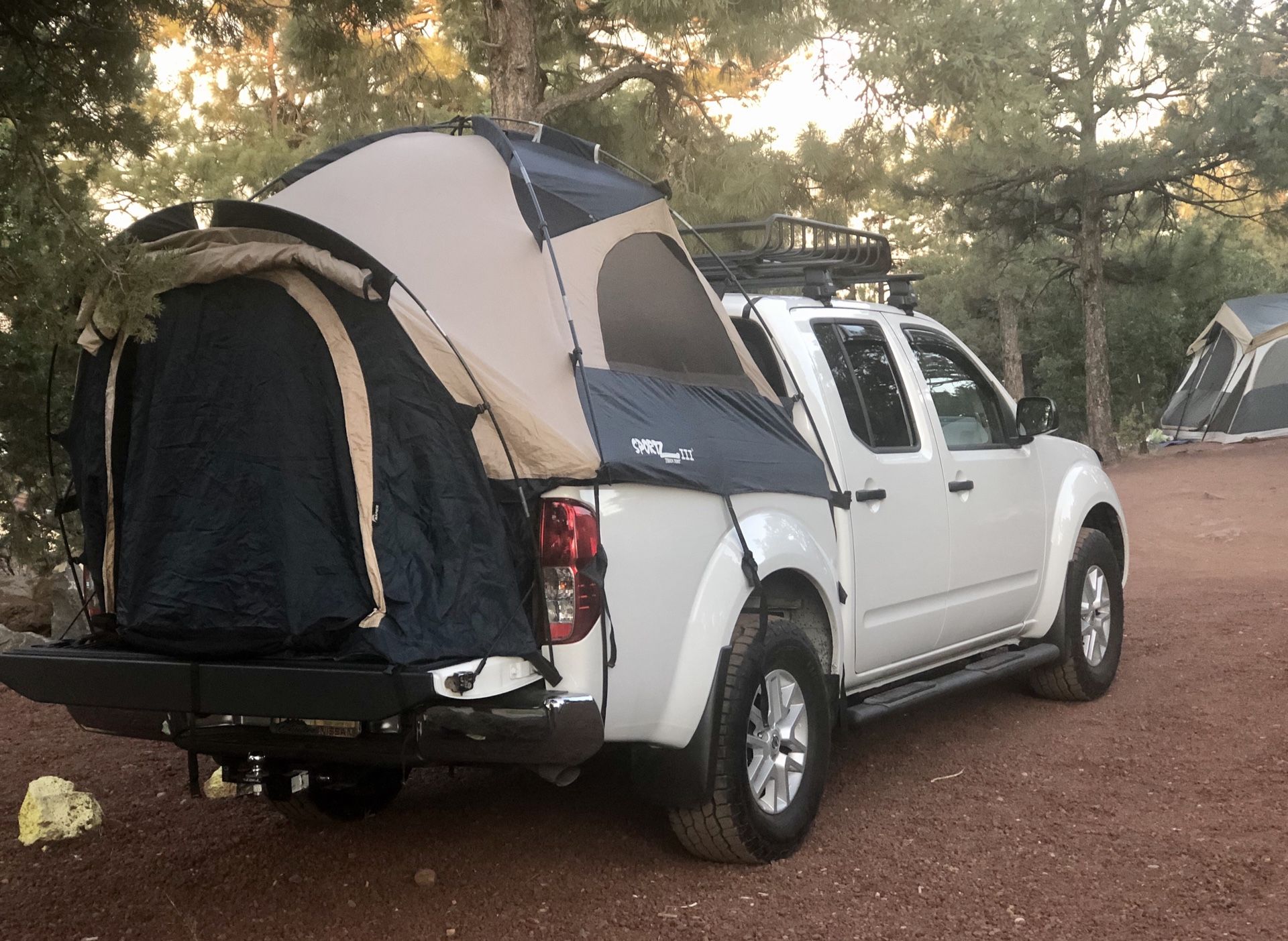 Truck bed tent / size 72" L x 72" W