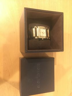 Watch ( Michael Kors)