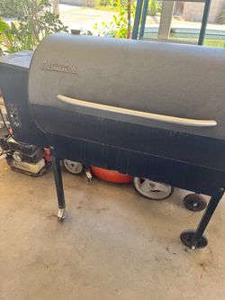 Traeger Pellet Grill Smoker
