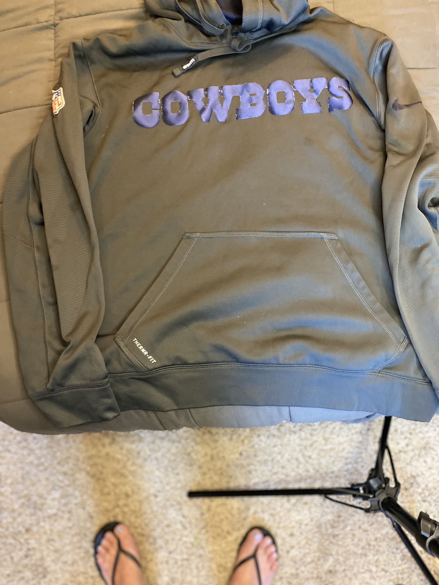 Dark Grey Dallas Cowboy Hoodie for Sale in Dallas, TX - OfferUp
