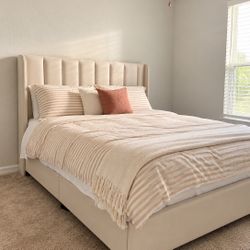 BED WITH STORAGE