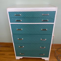 1940s solid chest of drawers – two