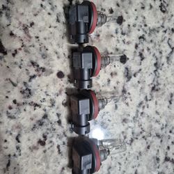 H11 And H9 Headlight Bulbs $10 For All 4