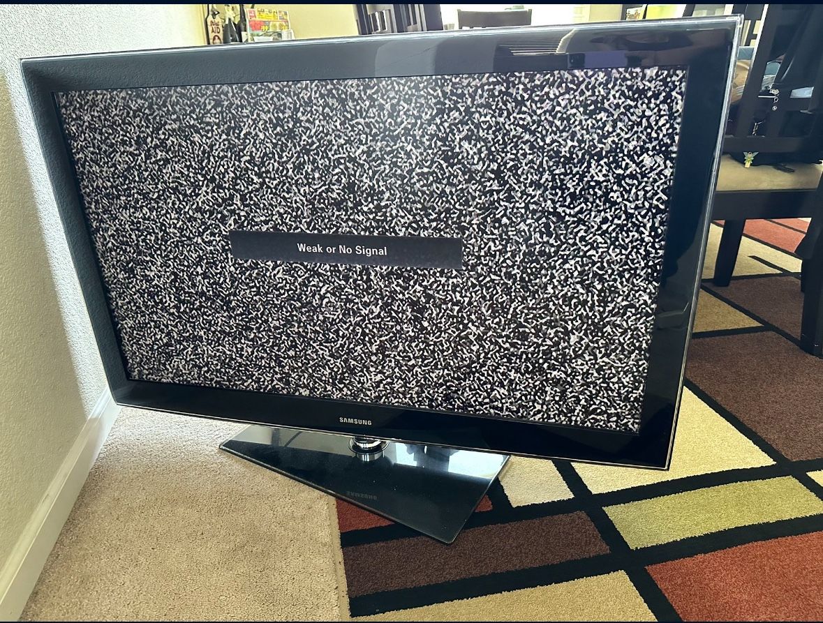 Samsung 46” TV