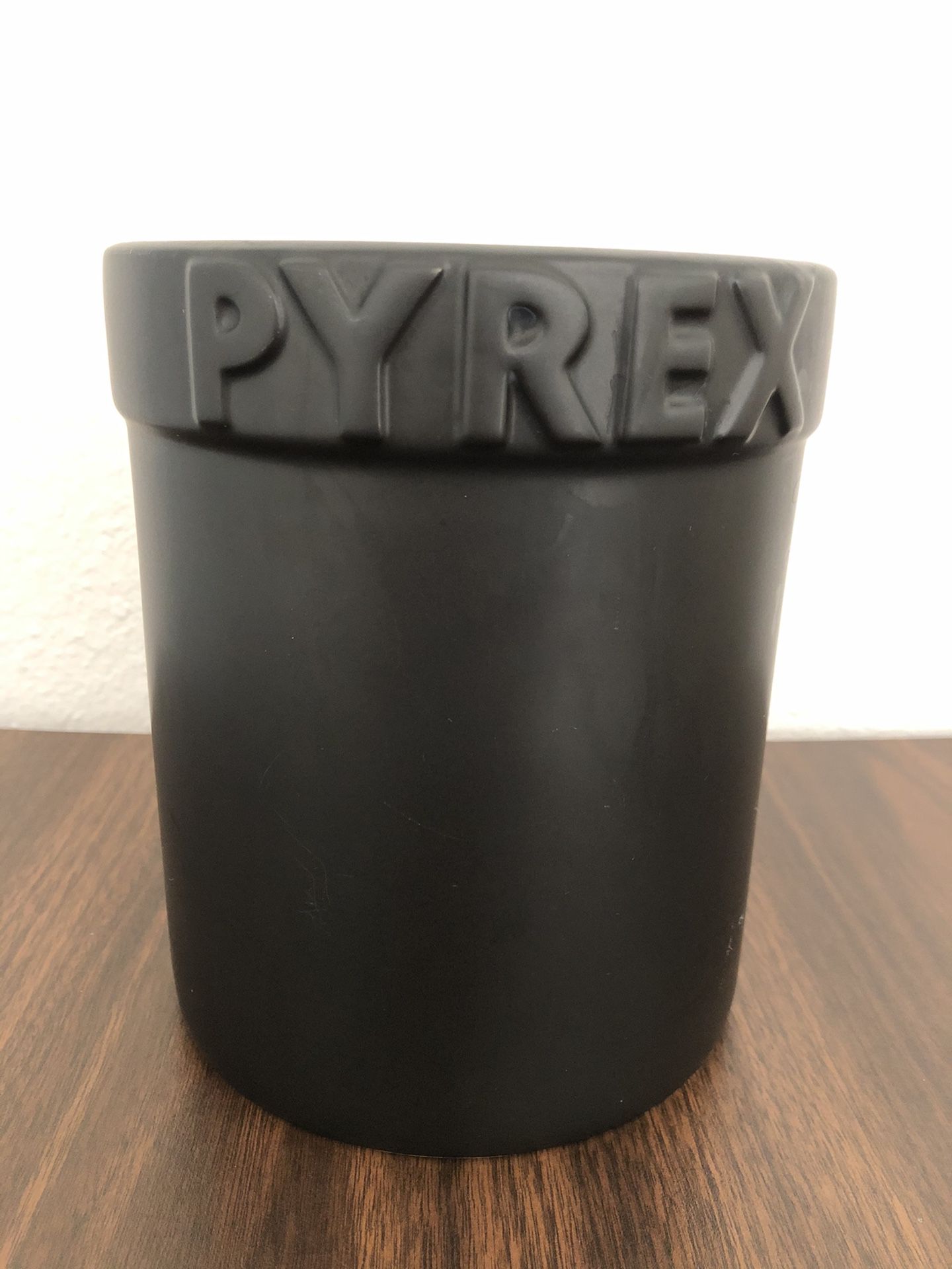 PYREX Utensil Holder