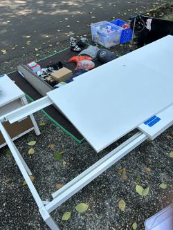 IKEA Vangsta Expandable Table