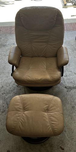 Leather Recliner With Ottoman