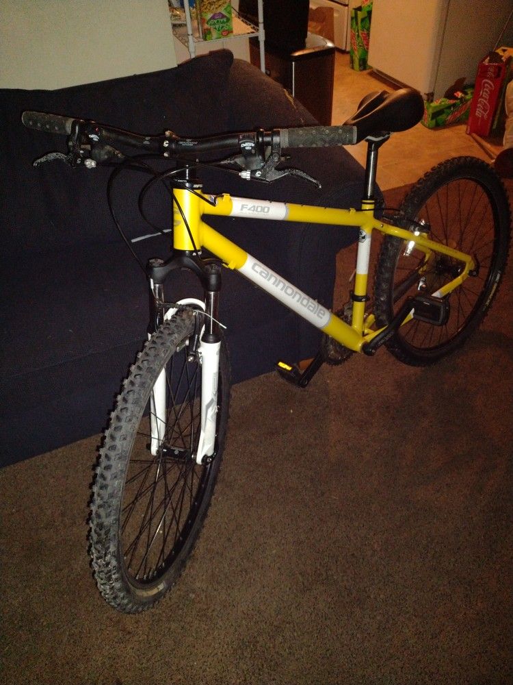 Cannondale F400 Verso Mountain Bike