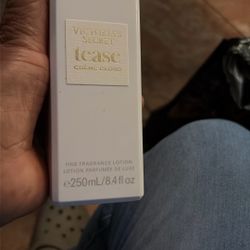 Victoria Secret Creme Cloud