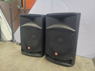 Harbinger VaRi Series V2115 Powered Multipurpose Two-Way Loudspeaker With 15in. Woofer