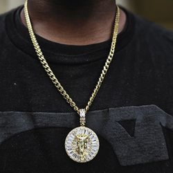 I Deliver I Ship 14k Gold Plated Chain And Pendant 
