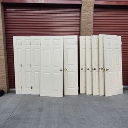 6 panels white interior doors in good condition (Please read the description of the post).