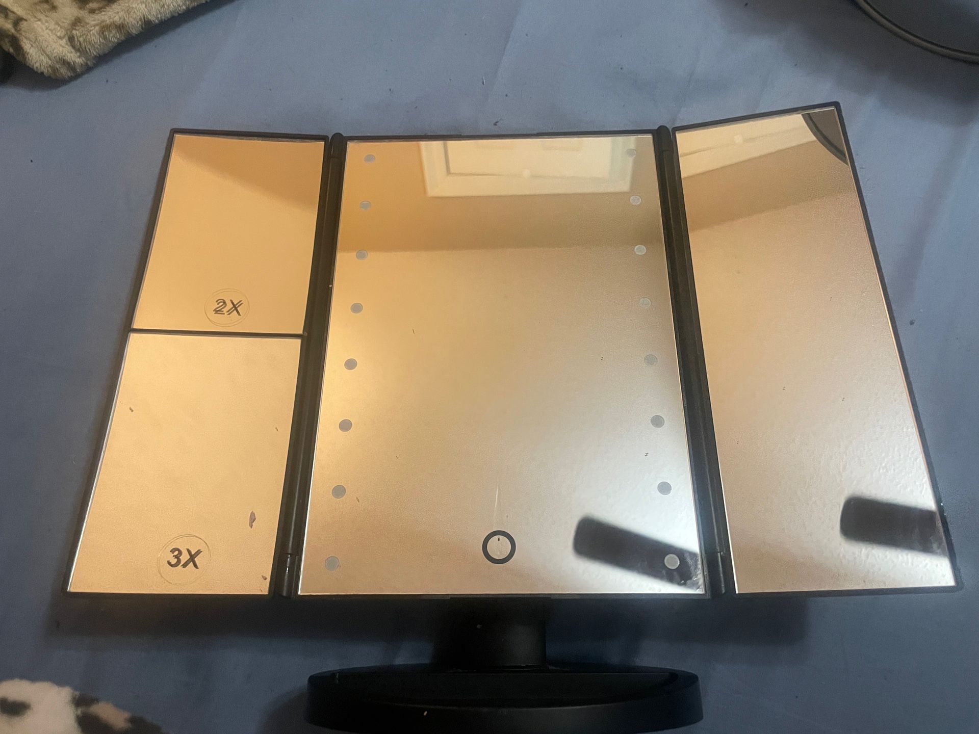 Light Up Cosmetic Mirror 