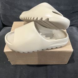 Yeezy Slides 